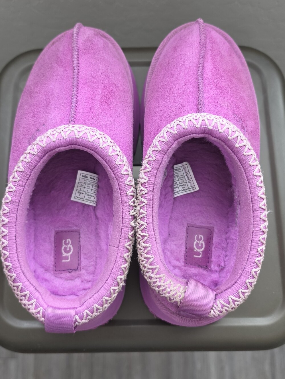 UGG Tasman Slippers Women’s Size 6 Purple Pink Suede Shearling Slip On Shoes - Picture 4 of 11